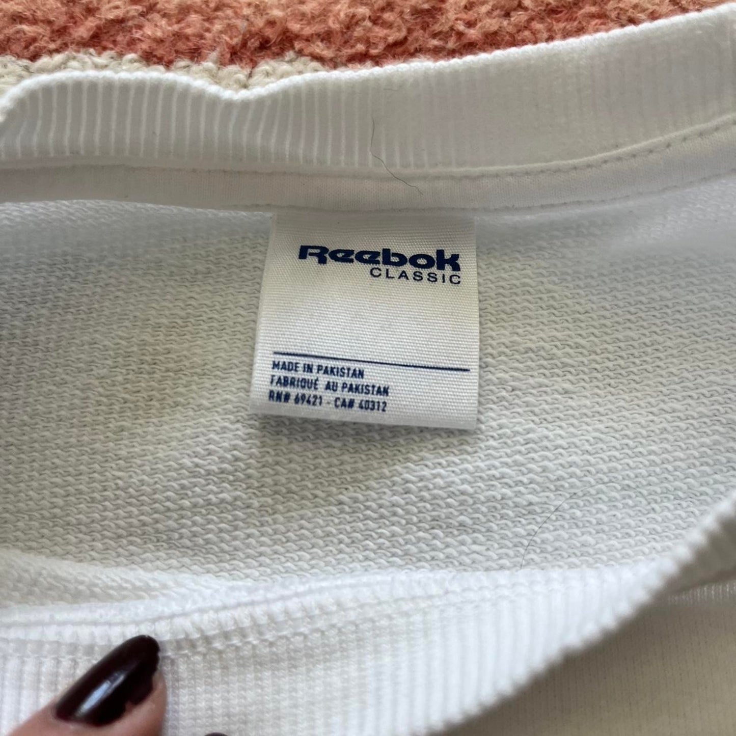Reebok White Crewneck Sweatshirt