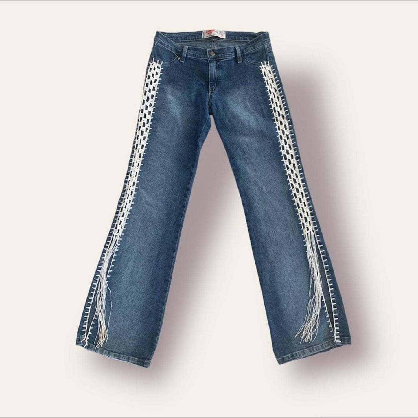 Cutout style jeans about