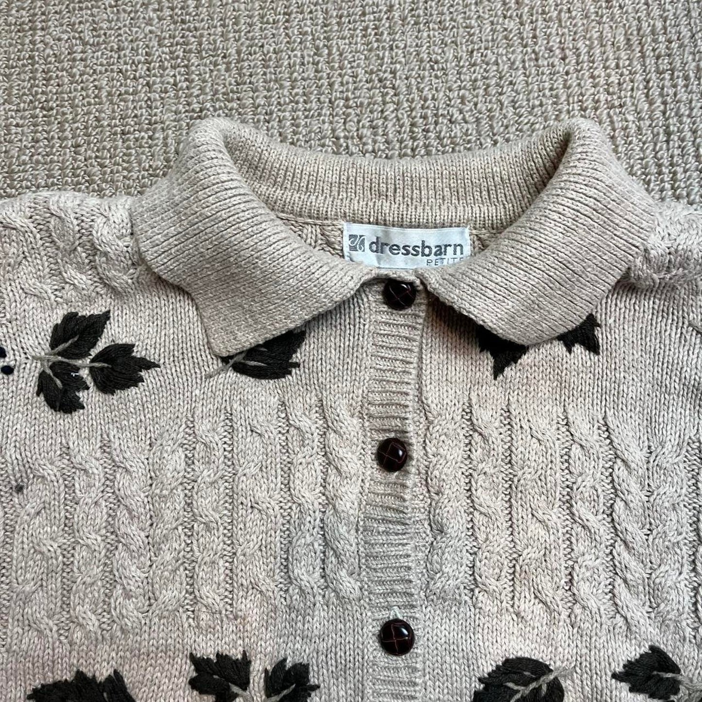 Leaf Pattern Cardigan