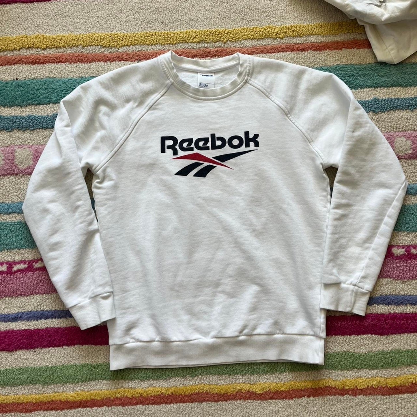 Reebok White Crewneck Sweatshirt