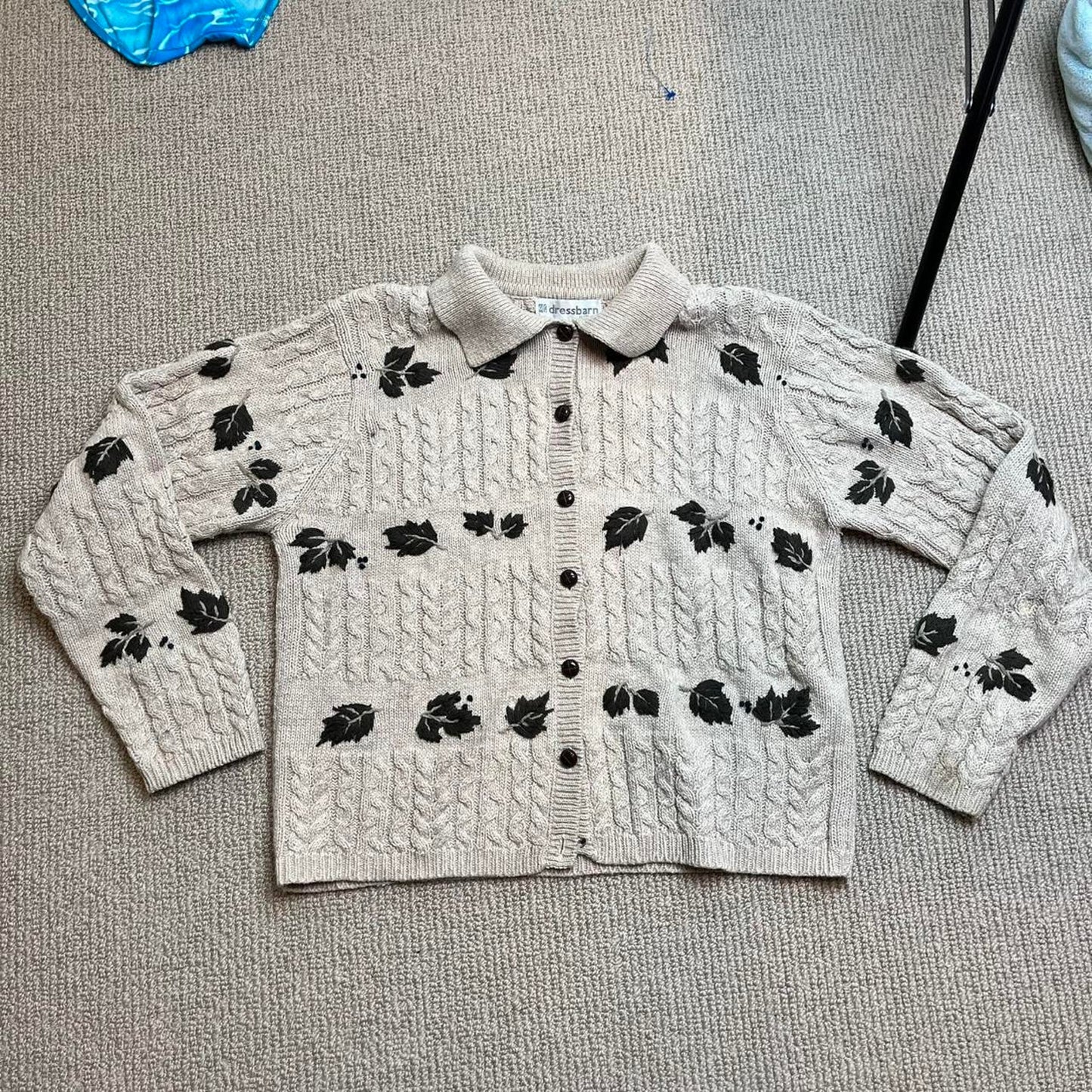 Leaf Pattern Cardigan