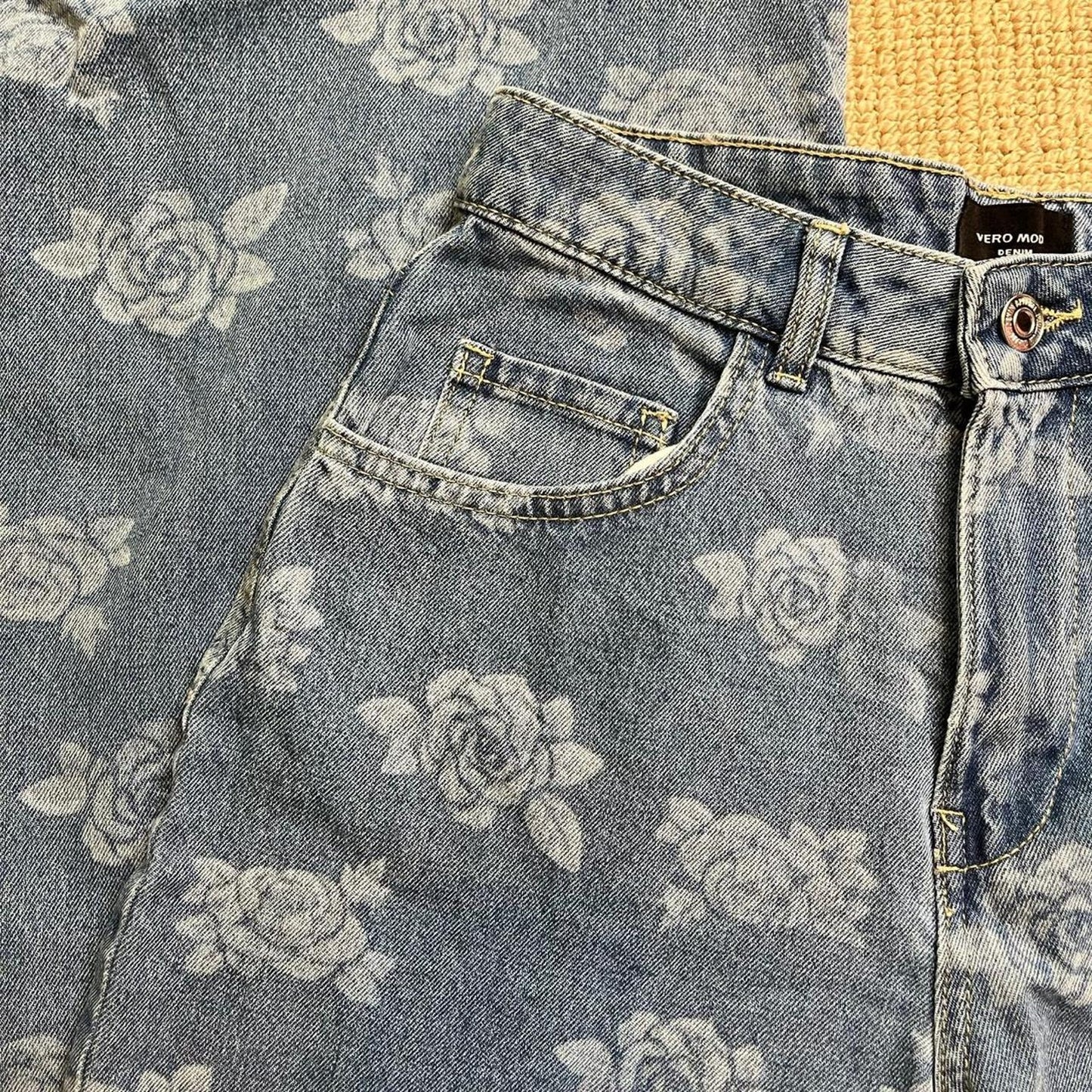 Rose Print Jeans
