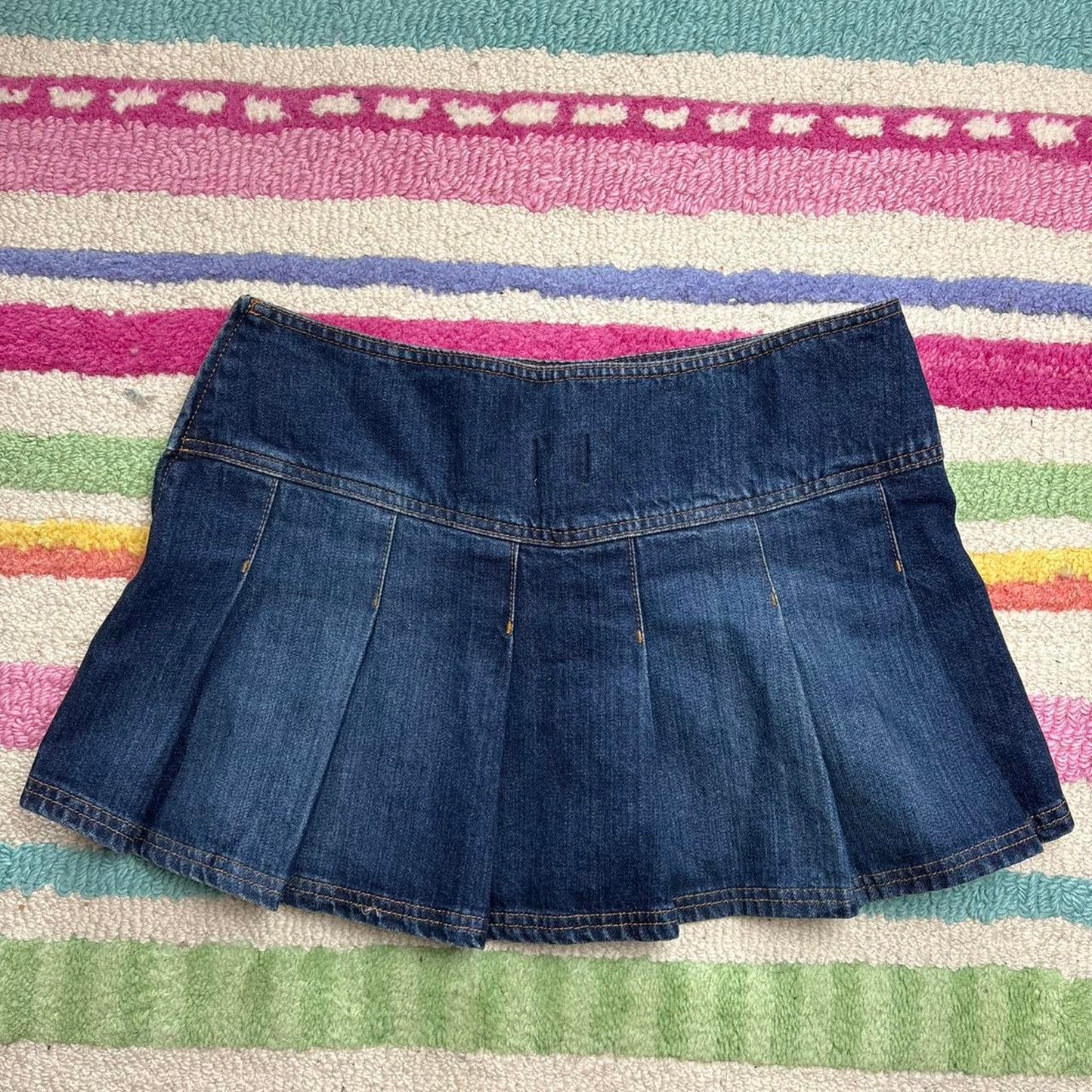 Pleated mini skirt